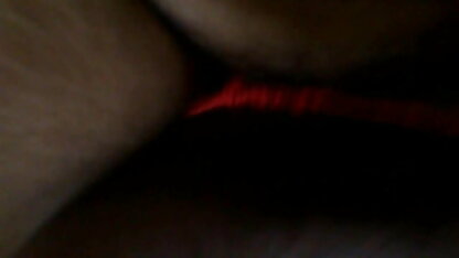 वह पुरुष क्रूर आदमी के साथ टैटू में सेक्सी फिल्म ब्लू पिक्चर इंग्लिश में