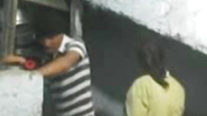 स्कीनी मोटी भूख ऐश-सुनहरे बालों सेक्सी फिल्म बीएफ इंग्लिश वाली गड़बड़ द्वारा पांच अजनबियों