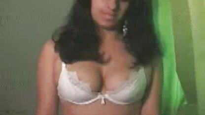 गीला इंग्लिश नई सेक्सी फिल्म भिगोने