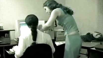 स्पिज़ू-वेलेंटीना नाप्पी बेकार है और वसा सेक्स ब्लू फिल्म इंग्लिश में मुर्गा, बड़ा गधा और बड़े स्तन