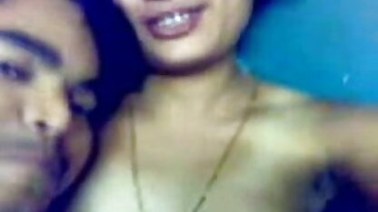 छात्रा प्रकाश चूसा के एक आदमी के सामने फोन कैमरा सेक्सी पिक्चर इंग्लिश बीपी