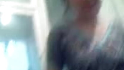 शर्मीली काले बालों वाली लड़की उसे इंग्लिश सेक्सी पिक्चर यूट्यूब पहली समलैंगिक अभ्यास में बहकाया है