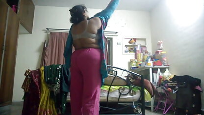 स्लिम सुनहरे बालों वाली काले मोज़ा में अनुभवी संभोग सुख इंग्लिश पिक्चर सेक्सी फुल