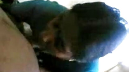 मॉस्को मेट्रो के एस्केलेटर पर लड़की की स्कर्ट को झांकता इंग्लिश बीपी ब्लू सेक्सी है