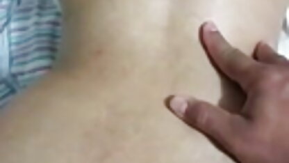 माँ चला गया है, जबकि सौतेले पिता इंग्लिश सेक्सी ब्लू फिल्म उसकी सौतेली कन्या पाउंड