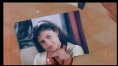 छात्र कॉलेज में जोड़े के बाद रुके थे और ब्लू फिल्म इंग्लिश सेक्सी जनता में गड़बड़