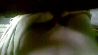 भौंरा इंग्लिश मूवी सेक्सी फिल्म में चल रही साबुन के बुलबुले, सभी नग्न