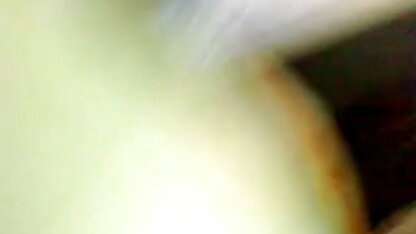 वह उस पर इंग्लिश पिक्चर फुल सेक्सी वापस हो जाता है