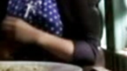 बहन हॉट सेक्सी इंग्लिश फिल्म पर पकड़ा तहलका