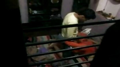 एक पागल अजनबी के लिए शर्मीली पतली प्यारी इंग्लिश पिक्चर सेक्सी वीडियो हिंदी में नृत्य