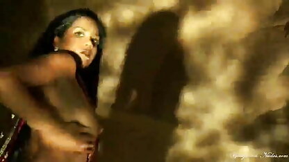 चरण माँ मुझे उठा के सेक्सी ब्लू पिक्चर इंग्लिश साथ एक अच्छा गहरे गले! बाकी इतिहास है!