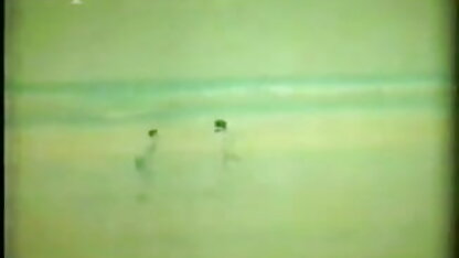 क्लोथ्द वुमन, इंग्लिश सेक्सी पिक्चर इंग्लिश में नेकेड मैन: जापानी गोकुन पार्टी उपशीर्षक के साथ मिकी सनोहारा द्वारा