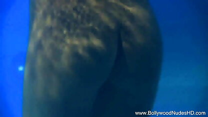 सेक्सी चेरी बंद सेक्सी बीपी इंग्लिश पिक्चर वीडियो मरोड़ते पकड़ा उसके सौतेले बेटे