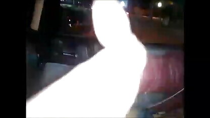 शर्मीली महिला डेस्क पर सेक्स इंग्लिश वीडियो फिल्म कार्यालय में एक नौकरी के लिए इंटरव्यू