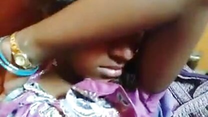 पतली लड़की के सेक्सी इंग्लिश ब्लू फिल्म साथ फ्लैट स्तन पूरी भावना बेकार है और