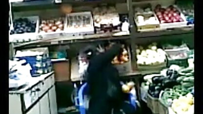 और इंग्लिश पिक्चर ब्लू सेक्सी लड़कियों के एकल में सार्वजनिक शौचालय