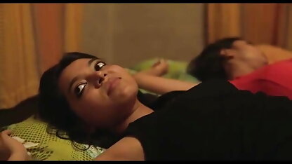 कोएड देता है एक दोस्त के लिए एक ब्लू सेक्सी इंग्लिश फिल्म छात्रावास में