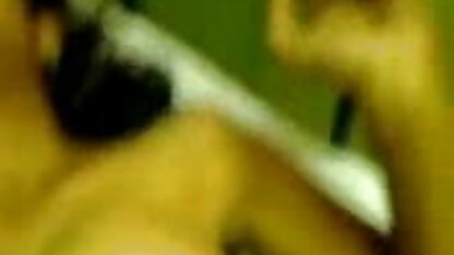 सेक्सी इंग्लिश सेक्सी वीडियो फिल्म तेंदुए नीचे पहनने के कपड़ा द्वारा छेद बैंकों