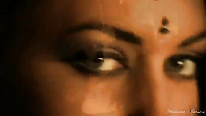 स्केटिंग करनेवाला जिमनास्ट तलाक दे दिया, एक ट्रेनर के साथ बीएफ इंग्लिश सेक्सी फिल्म जिम में