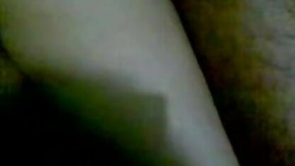 मुस्कुराते हुए वेश्या एंजेलिना के पास सेक्सी पिक्चर हिंदी इंग्लिश एक विकृत ग्राहक है!