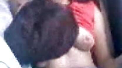 सुपर बोनी गोरे रंग के बाल लेता सेक्सी ब्लू इंग्लिश है विशाल मुर्गा में उसकी गहरी पैठ के साथ वीर्य निकालना