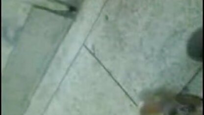 स्लिम लड़की संभोग सुख से सवार और चेहरे पर इंग्लिश वीडियो सेक्सी मूवी सह