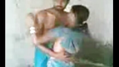 एक सही गधे के साथ एक सेक्सी इंग्लिश पिक्चर ब्लू कानूनी शरीर के साथ स्माइली चेहरा!