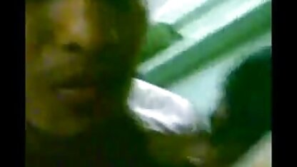 बीबीडब्ल्यू मैंडी राजसी पूल द्वारा गड़बड़ हो जाता इंग्लिश फिल्म बताओ सेक्सी है