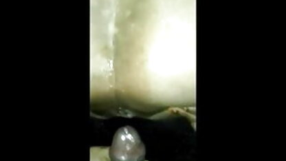 होस्टेस की सवारी एक इंग्लिश मूवी सेक्सी इंग्लिश मूवी सेक्सी बड़ा मुर्गा के एक तेल टैंकर के सामने एक यात्री विमान पर