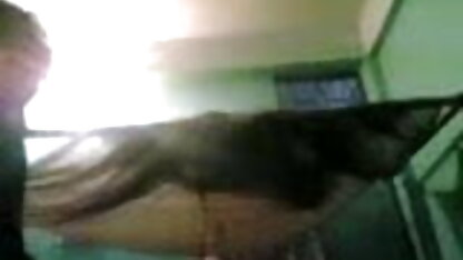 बहुत खूबसूरत ब्लू फिल्म इंग्लिश में सेक्सी मोबाइल फोनों के लिए बेब हो जाता है मुंडा खा कट्टर