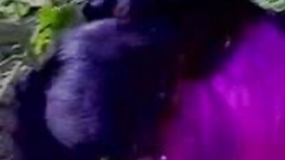 खूबसूरत स्तन लहराते इंग्लिश सेक्सी फिल्म दिखा दो पत्नी