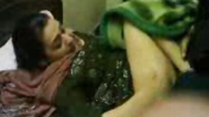 उसे तंग चीनी बिल्ली के हिंदी इंग्लिश पिक्चर सेक्सी वीडियो साथ एक बड़ा मांस ट्यूब