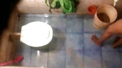 छात्रा शिक्षक के बालों बिल्ली के माध्यम से सही पर एक इंग्लिश ब्लू सेक्सी जोड़ी