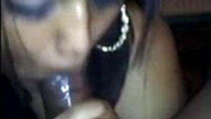 शैडप्रोड्यूसर एक सेक्सी फिल्म इंग्लिश वाली चेक लड़की है जो स्टीव क्यू द्वारा कड़ी मेहनत करती है ।