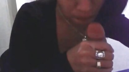 वह रखा उसे नौकरी सेक्सी ब्लू पिक्चर इंग्लिश की पेशकश के द्वारा उसके मालिक एक नाखून