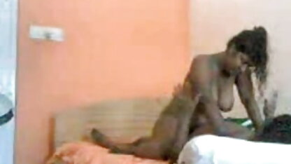 इसने मुझे हिंदी इंग्लिश में सेक्सी फिल्म हंसाया।