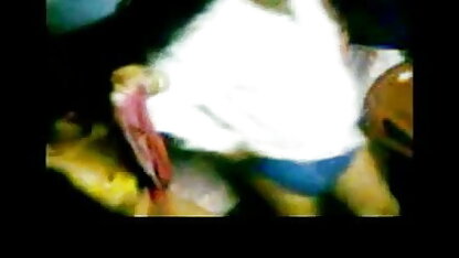 बहनों ने एथलीटों के इंग्लिश सेक्सी पिक्चर हिंदी में साथ गुदा के लिए नितंबों को साझा किया