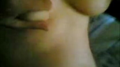 पतला बेब संभोग इंग्लिश हिंदी सेक्सी फिल्म में पारदर्शी कूल्हों में उच्च मोज़ा