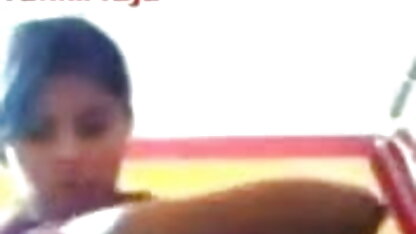 Coed लीना बिल्ली masturbates इंग्लिश बीपी सेक्सी पिक्चर dildo लेता है और बंद फोन