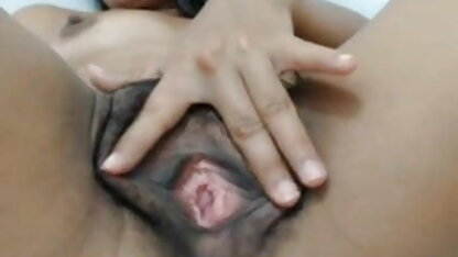 वह ले लिया मुर्गा पर इंग्लिश फिल्म दिखाओ सेक्सी उसके गाल और जोर से सह से मुर्गा करने के लिए कुत्ता