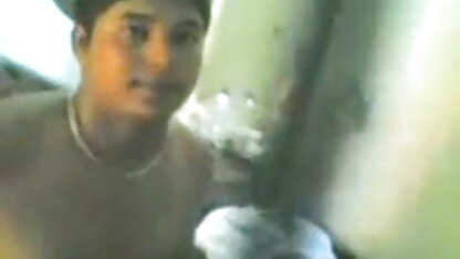 पतला लड़की ब्लू सेक्स इंग्लिश लड़के के लंड के साथ पैरों से पहले गुदा