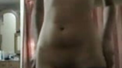 जासूसी पर नग्न महिलाओं के समुद्र बीपी पिक्चर सेक्सी इंग्लिश तट पर