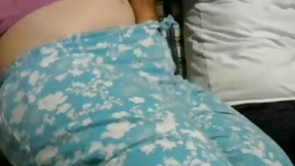 उन्होंने कहा, ' इंग्लिश ब्लू मूवी सेक्सी मुझे लगता है कि मैं किसी भी तरह की समस्या का सामना नहीं कर सकता ।